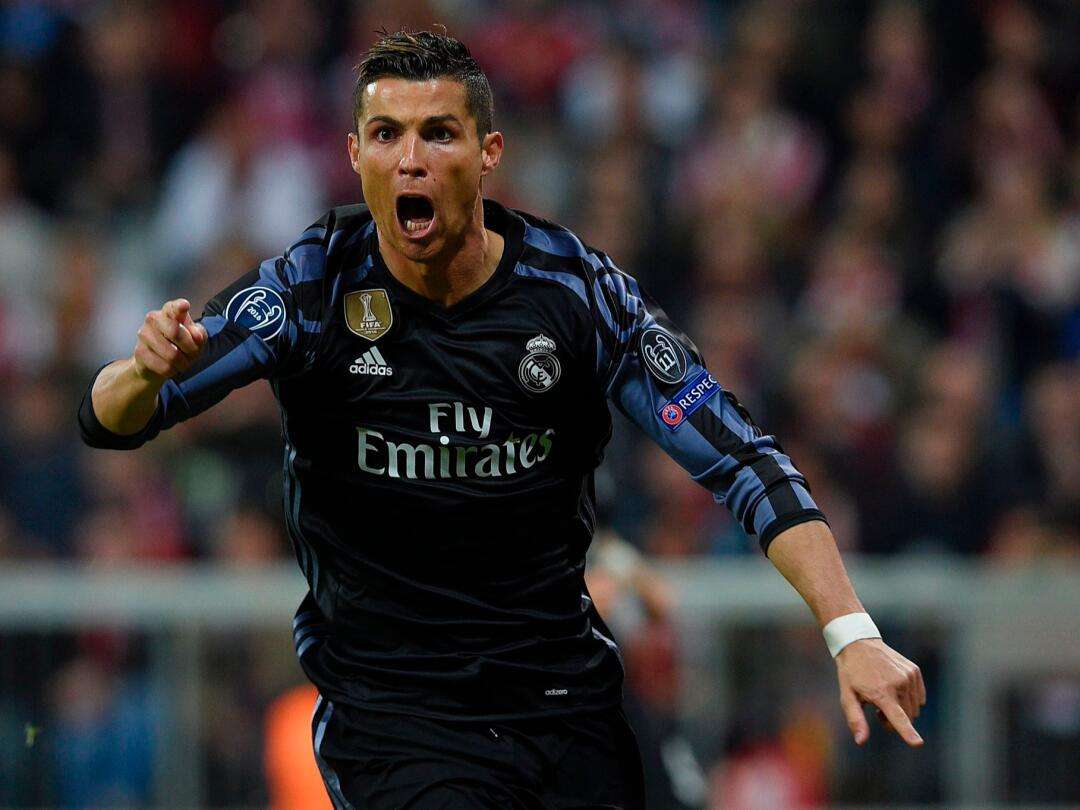 拜仁战平尤文，贝尔梅开二度英超